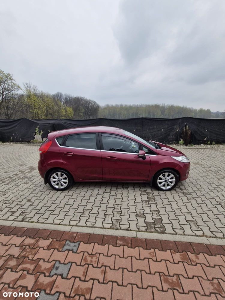 Ford Fiesta 1.4 Titanium EU5 - 3