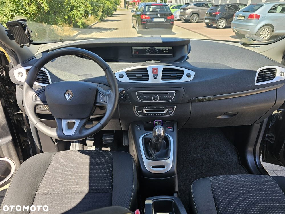 Renault Scenic - 5