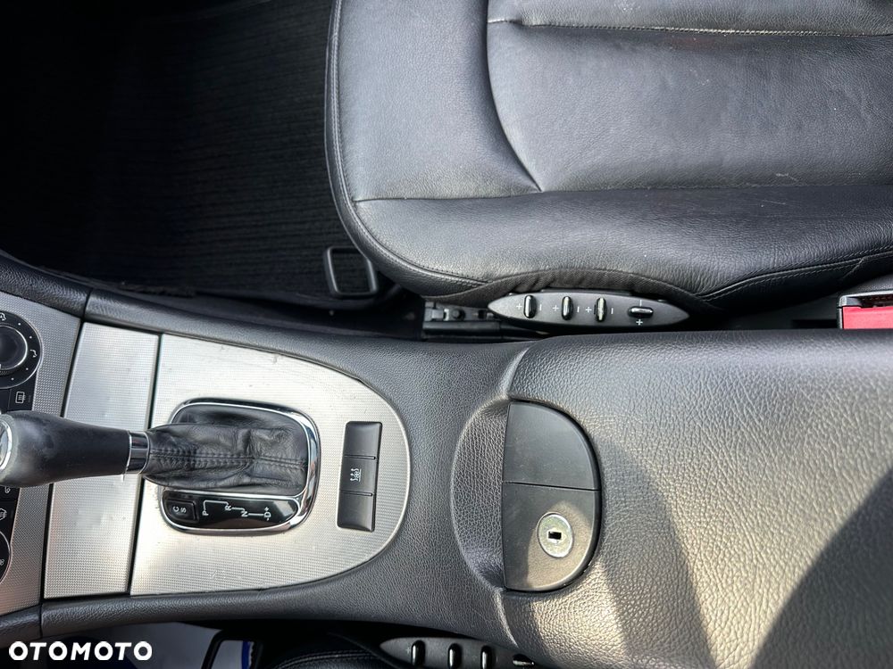 Mercedes-Benz CLK 320 CDI 7G-TRONIC Avantgarde DPF Sport Edition - 29