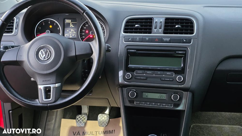 Volkswagen Polo 1.4 Attractive - 5
