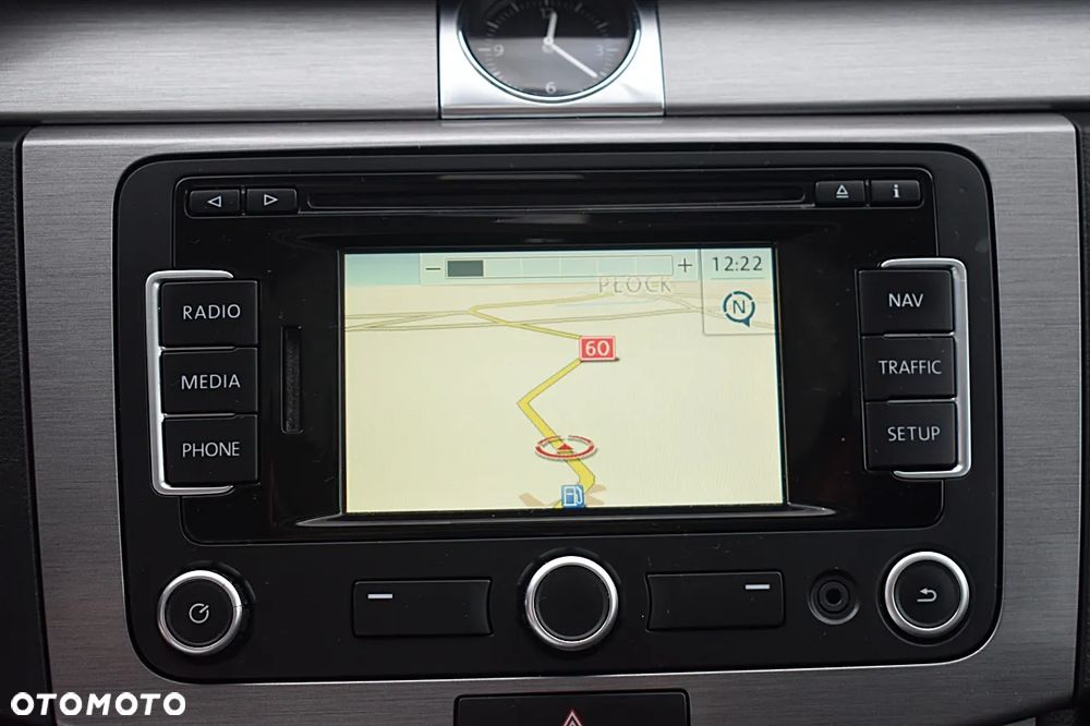 Volkswagen Passat 2.0 TDI Highline - 23