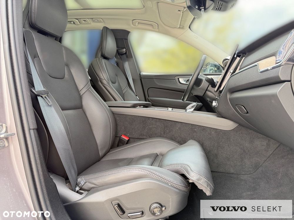 Volvo XC 60 - 24