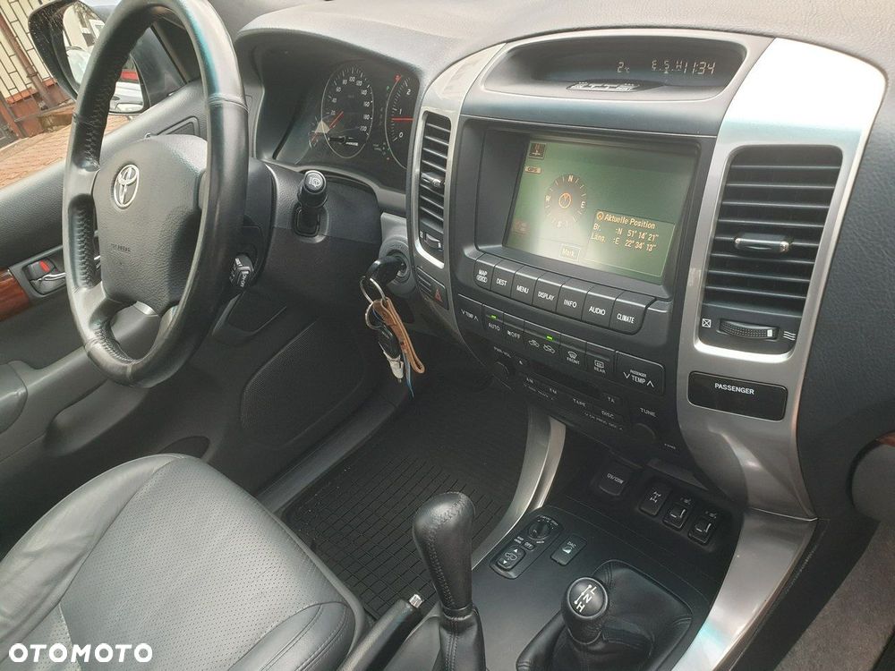 Toyota Land Cruiser 3.0 D Luna Comfort - 31