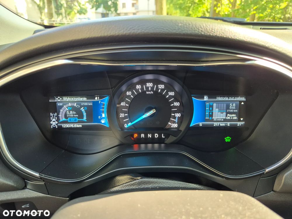 Ford Mondeo 2.0 Hybrid Titanium GPF - 32