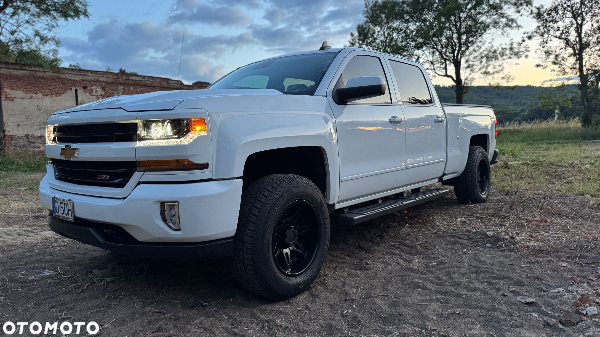 Chevrolet Silverado - 1