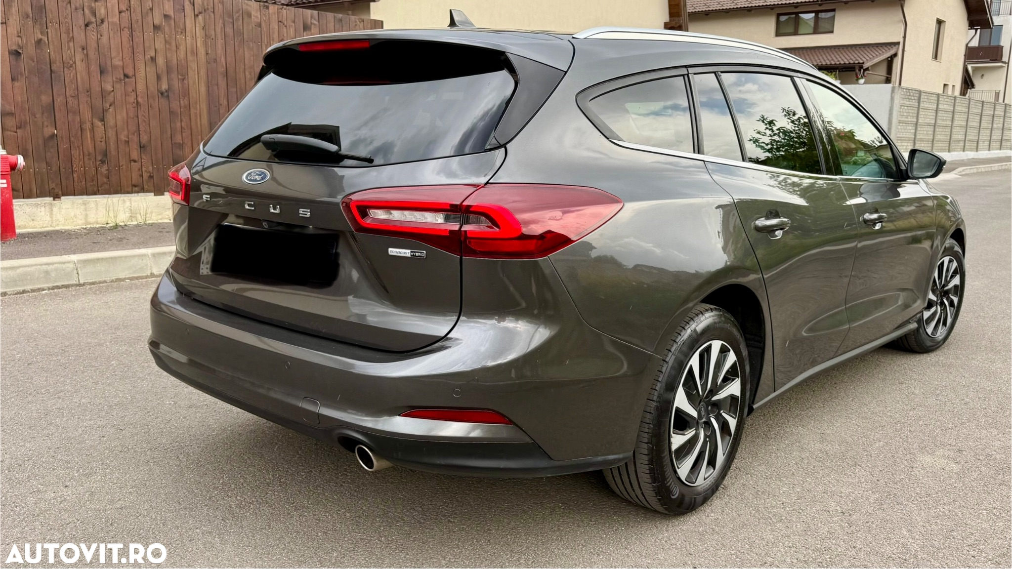 Ford Focus 1.0 EcoBoost Hybrid TITANIUM - 5