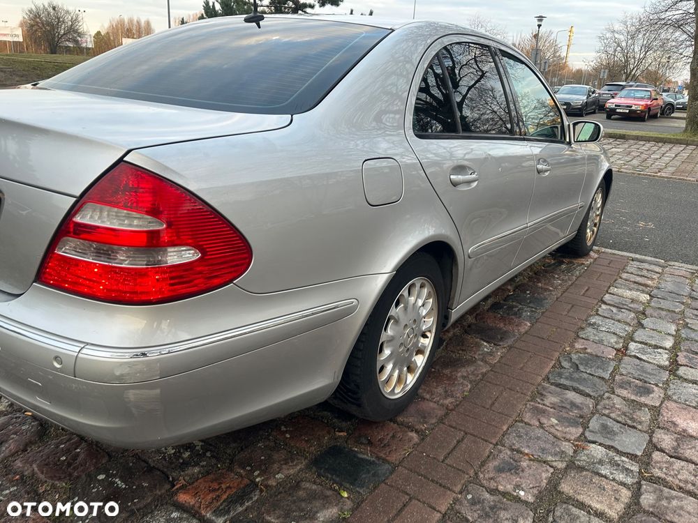 Mercedes-Benz Klasa E 350 4Matic Automatik Elegance - 11