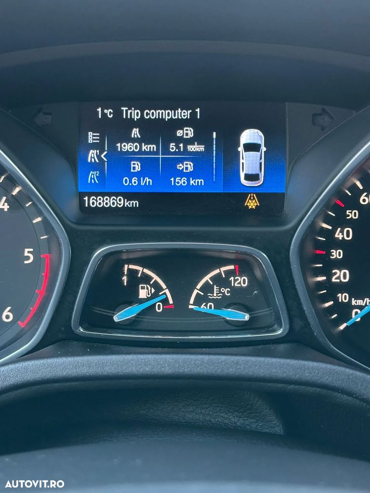 Ford Focus 1.5 EcoBlue Start-Stopp-System TITANIUM - 27