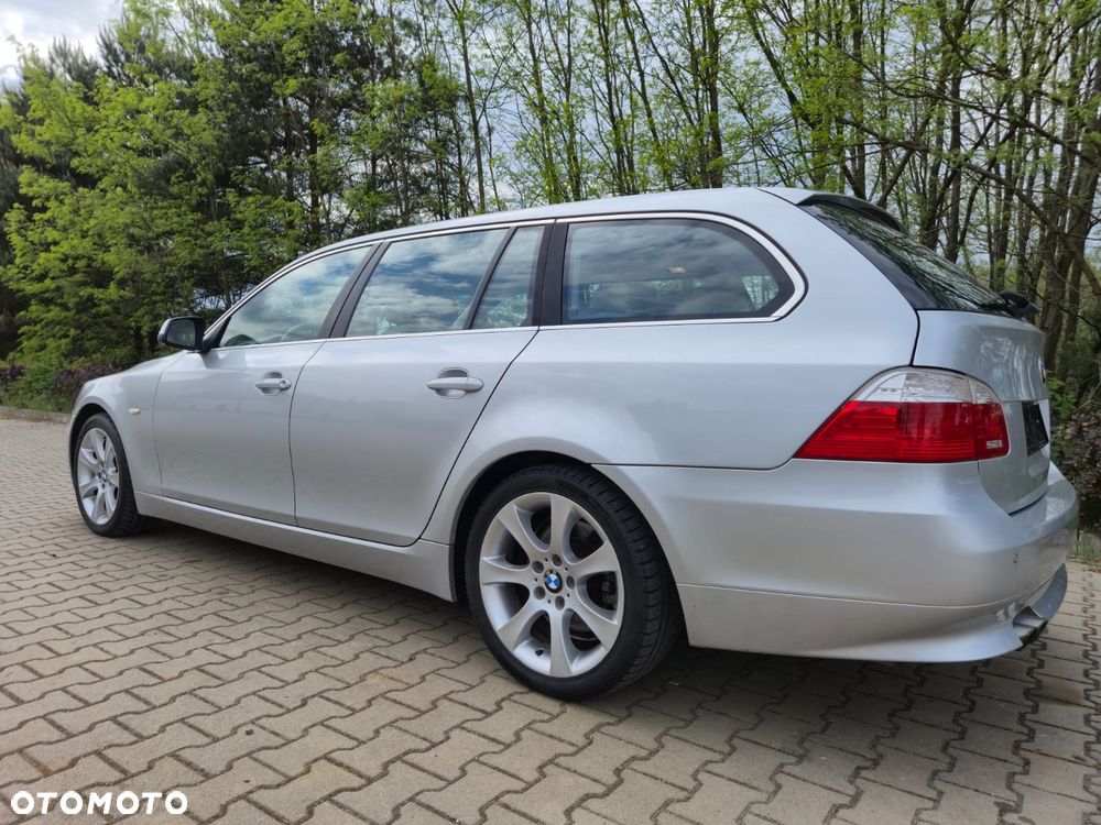 BMW Seria 5 525d xDrive - 8