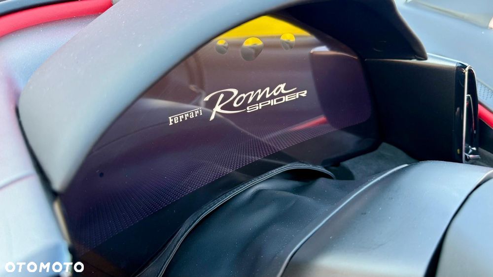 Ferrari Roma Spider - 8