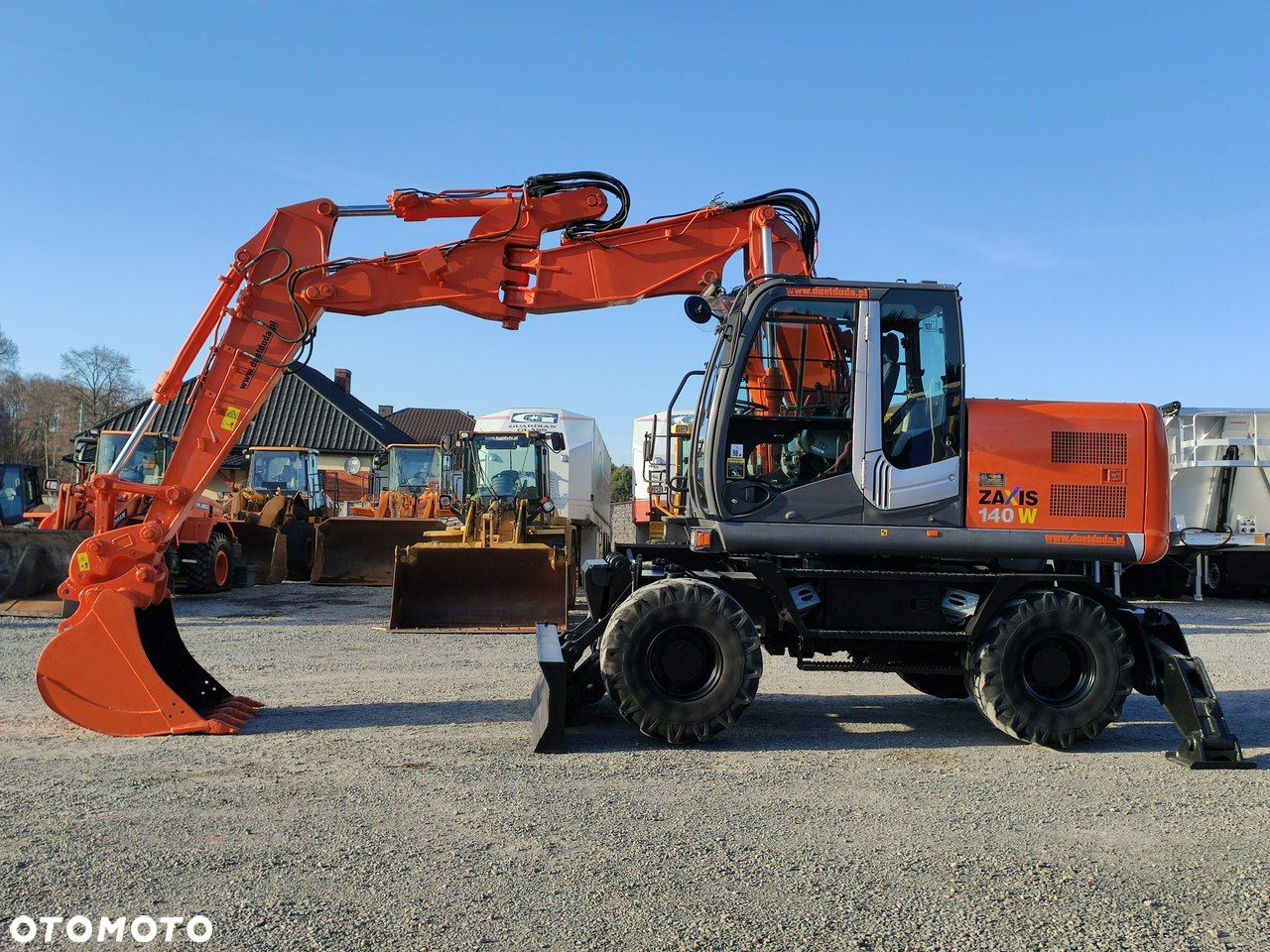 Hitachi ZX140 Koparka Kołowa - 14