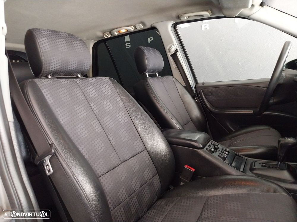 Mercedes-Benz ML 270 - 9