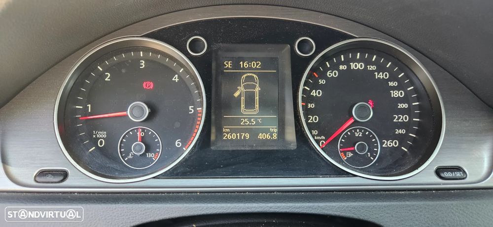 VW Passat Variant 1.6 TDI BlueMotion Comfortline - 29