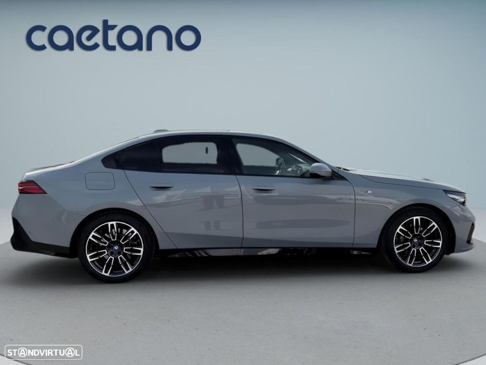 BMW i5 eDrive40 Pack Desportivo M - 9