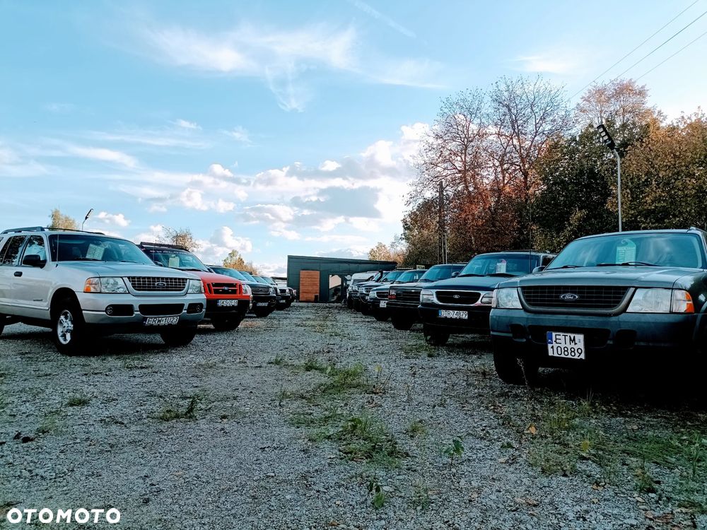 Ford Explorer - 14