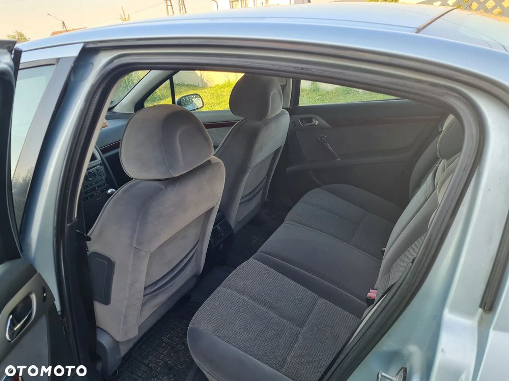Peugeot 407 2.0 HDI Intense - 6