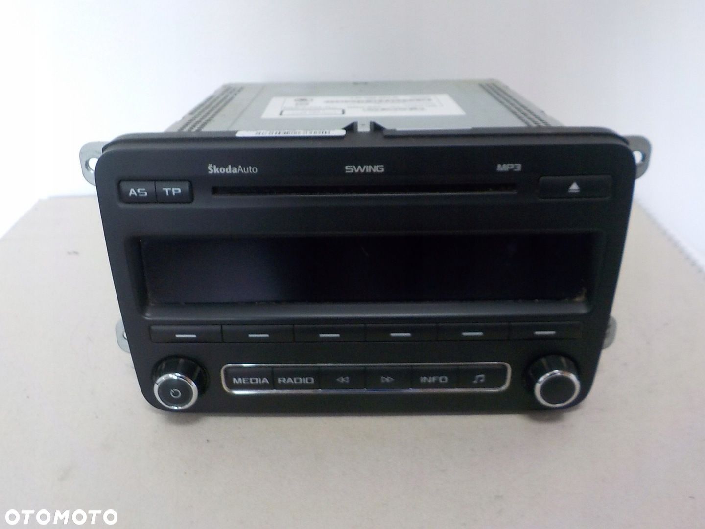 SKODA FABIA II ROOMSTER RADIO CD MP3 SWING - 1