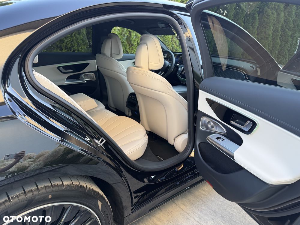 Mercedes-Benz Klasa E 220 d 4-Matic AMG - 30