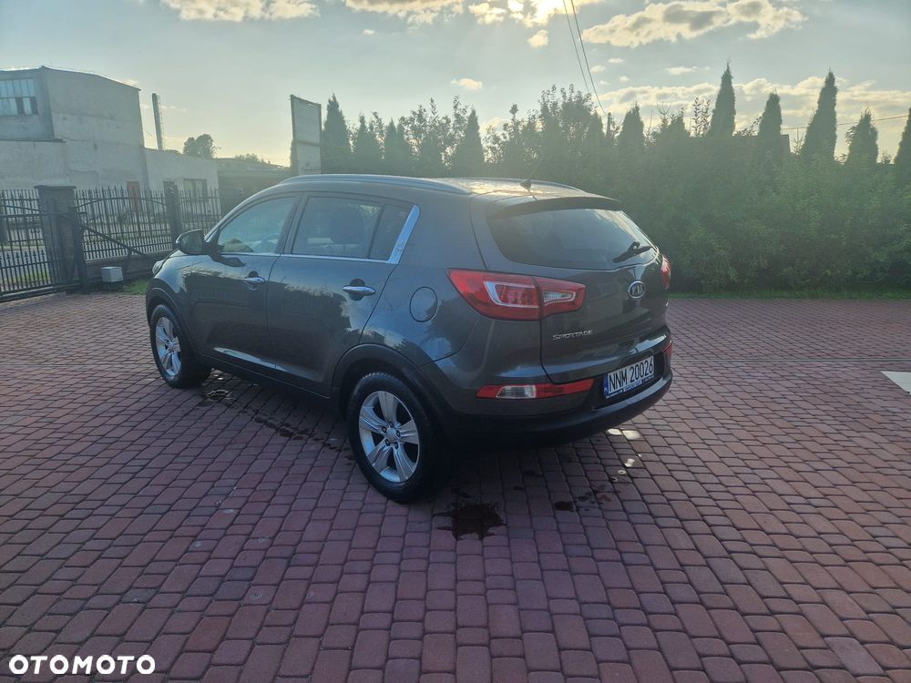 Kia Sportage - 4