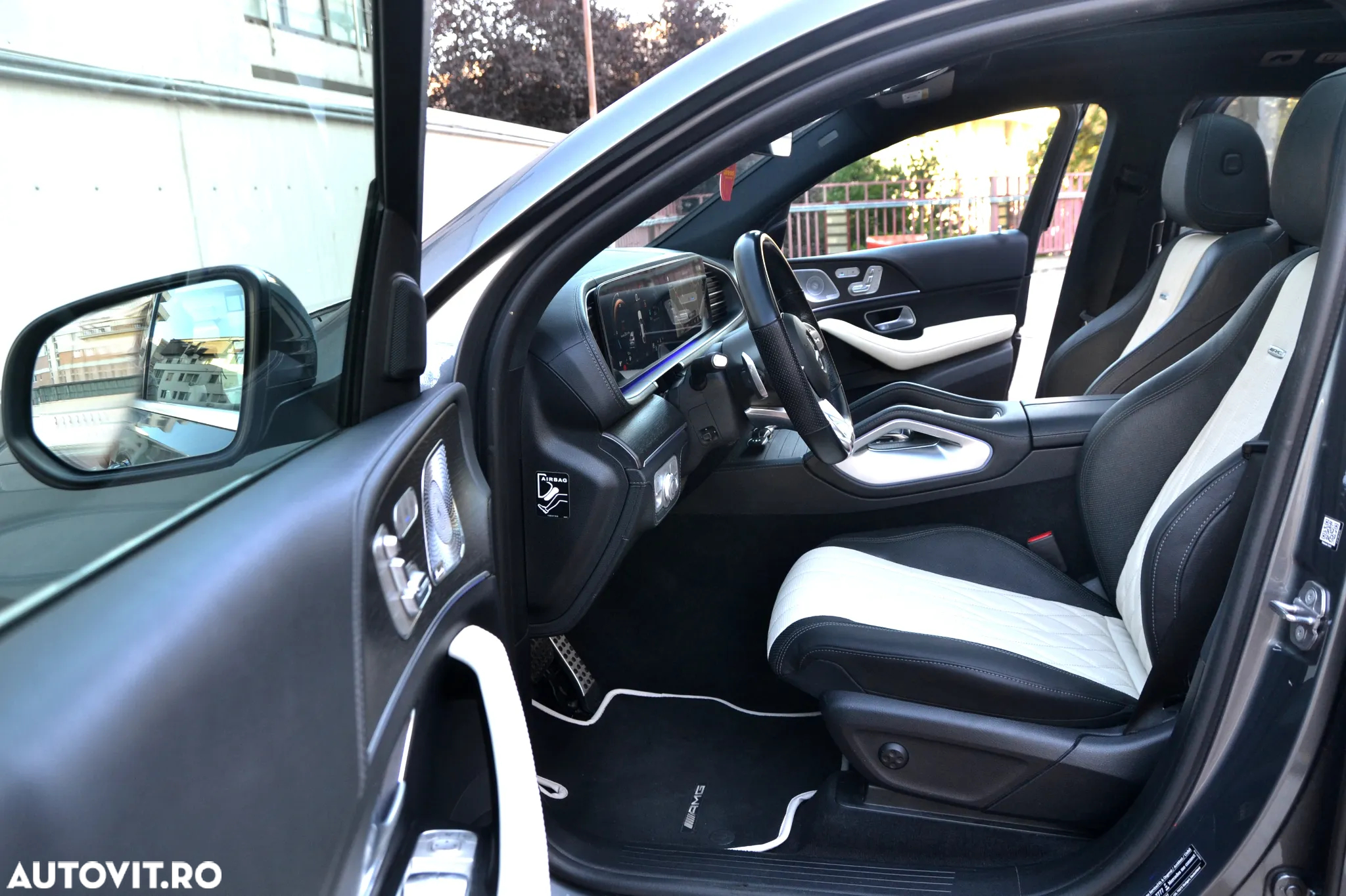 Mercedes-Benz GLE 400 d 4Matic 9G-TRONIC AMG Line - 12