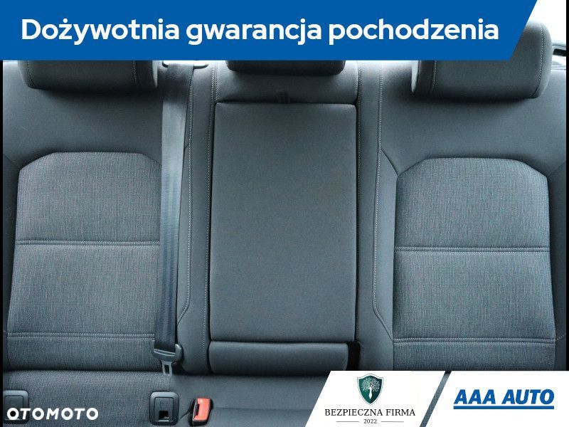 Volkswagen Passat - 11