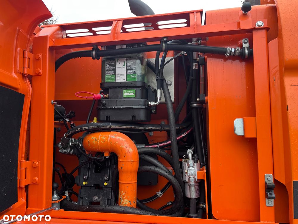 Doosan DX140W - 17