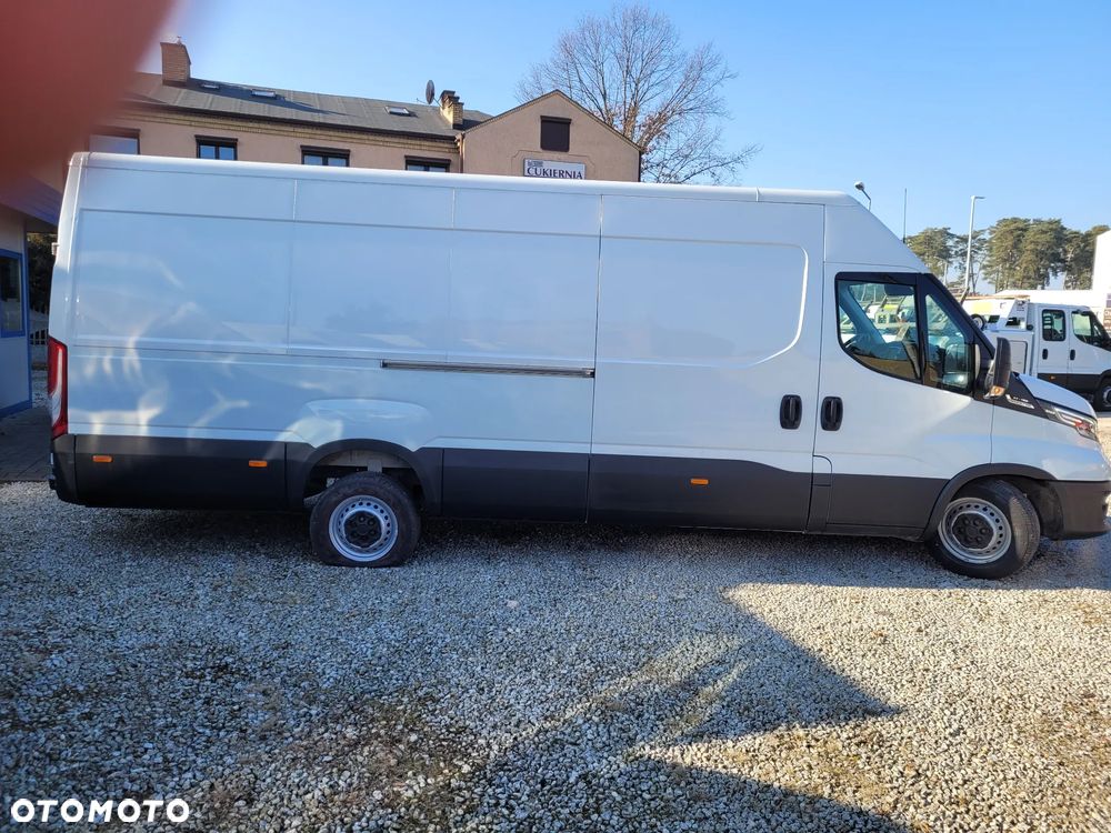 Iveco 35s18 - 13