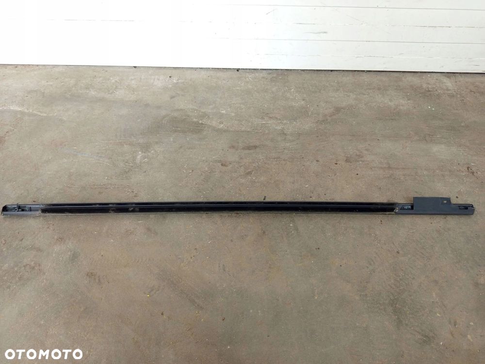 USZCZELKA USZCZELKI DRZWI PRAWY PRZÓD LISTWA ZGARNIAJĄCA FORD PUMA MK2 - 9