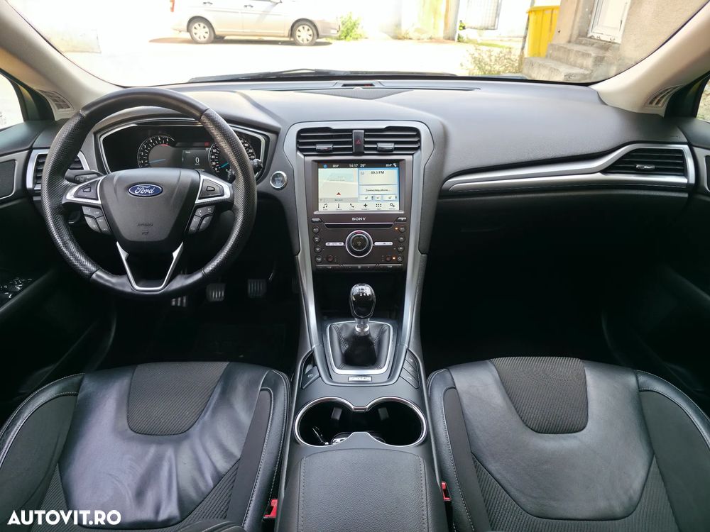Ford Mondeo 2.0 TDCi AWD Titanium - 4