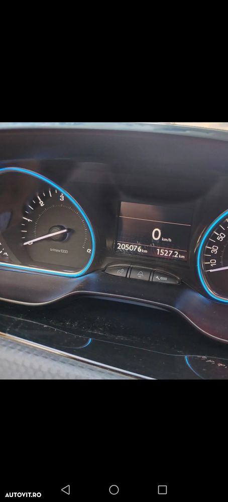 Peugeot 2008 BlueHDi FAP 120 STOP & START Crossway - 10