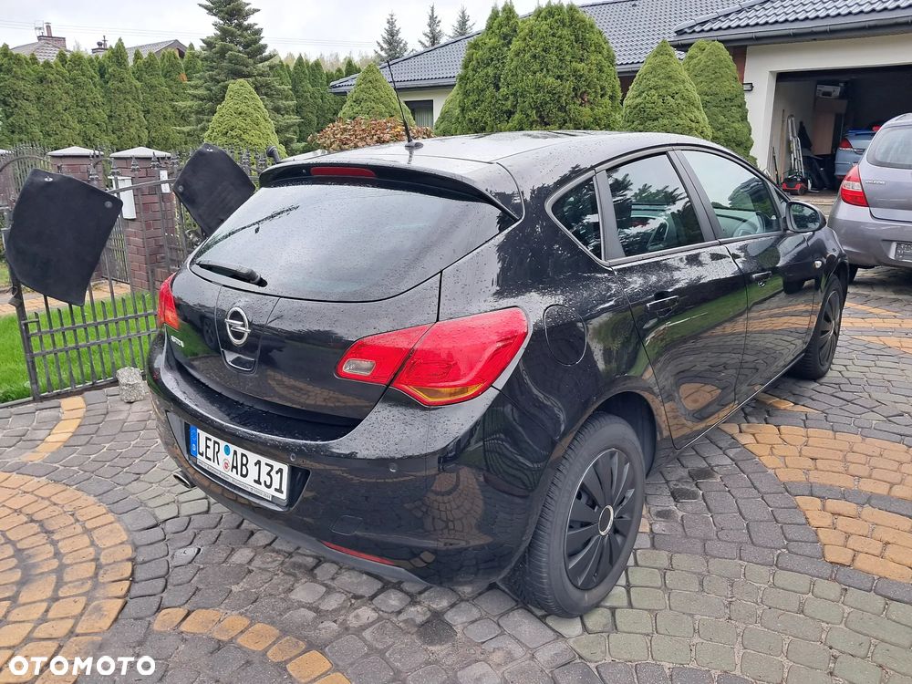 Opel Astra 1.4 Turbo Design Edition - 6