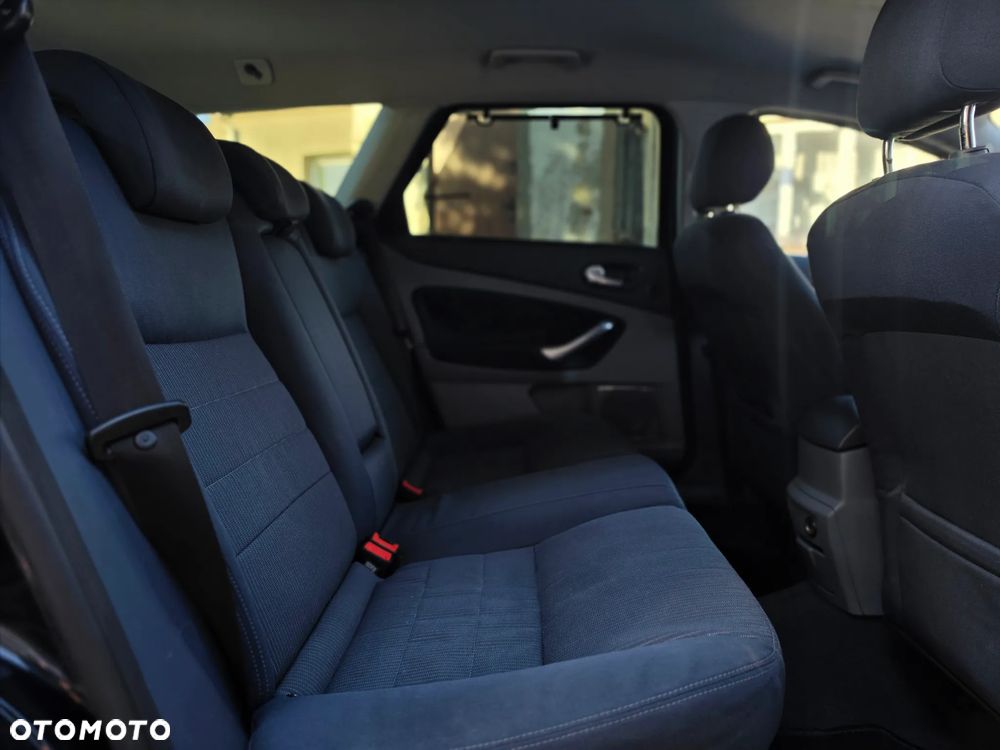 Ford Mondeo - 20