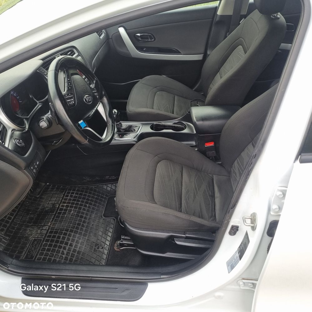 Kia Ceed - 7