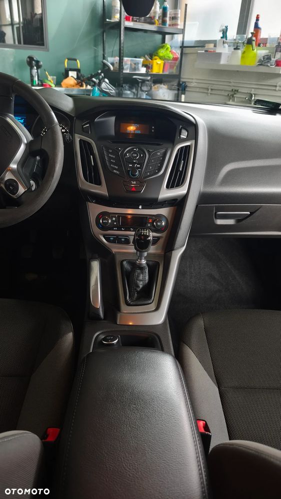 Ford Focus 1.6 TDCi DPF Trend - 9