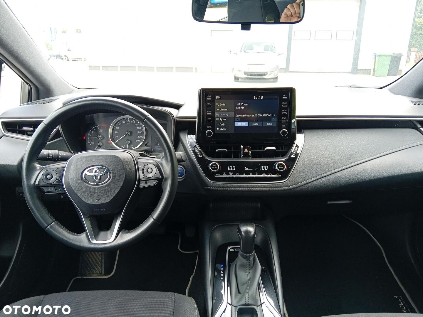 Toyota Corolla - 11