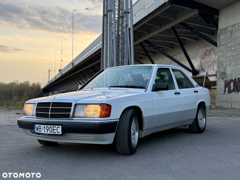 Mercedes-Benz W201 (190) - 16