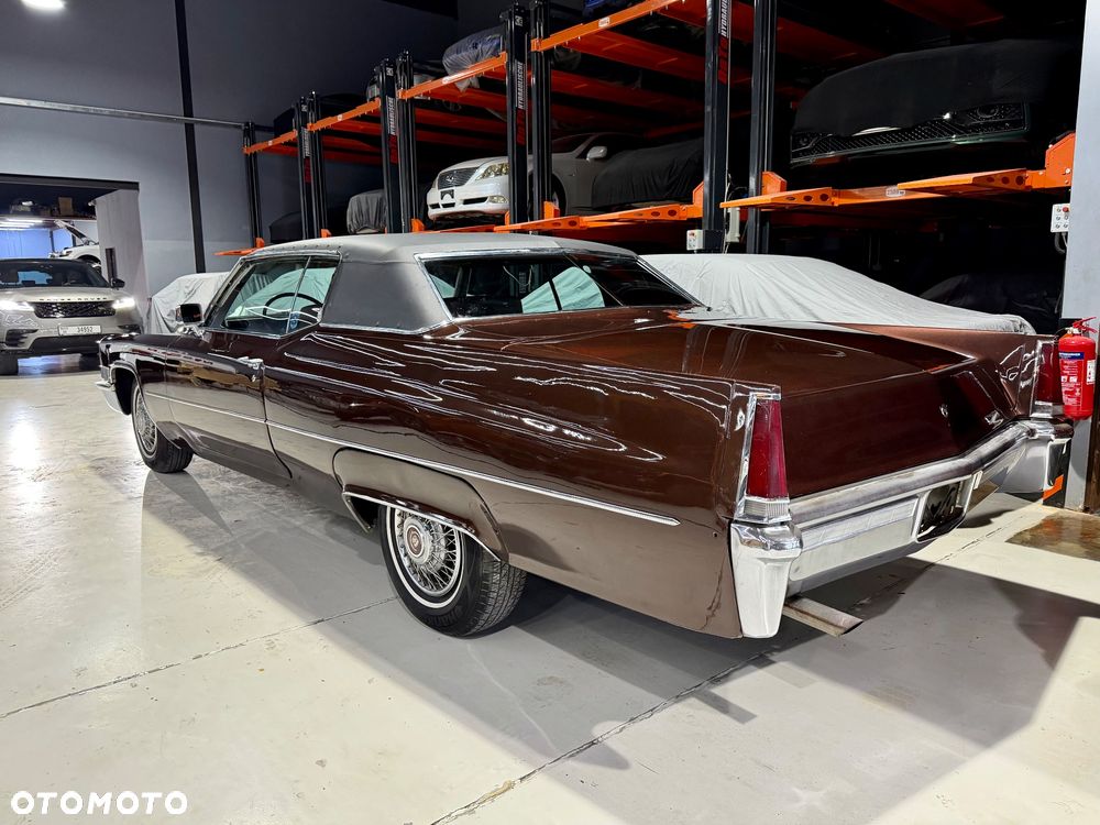 Cadillac Deville - 9