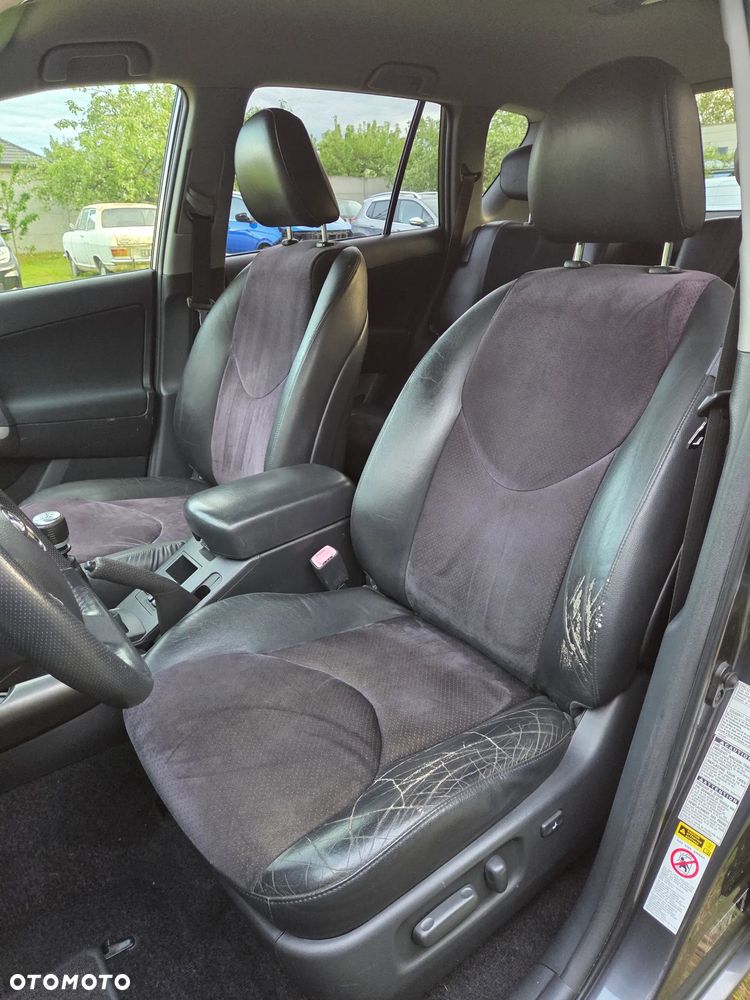 Toyota RAV4 2.2 D-4D 4x4 Life - 18