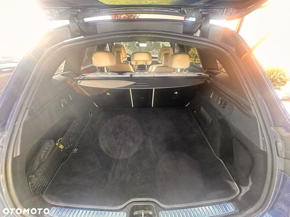 Mercedes-Benz GLC - 9