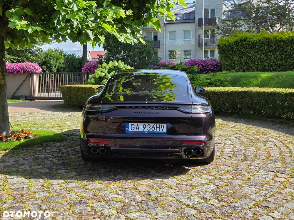 Porsche Panamera GTS - 4