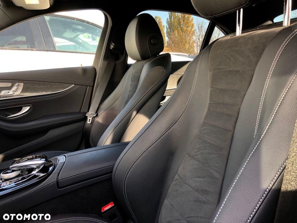 Mercedes-Benz Klasa E 220 d 4-Matic 9G-TRONIC - 15