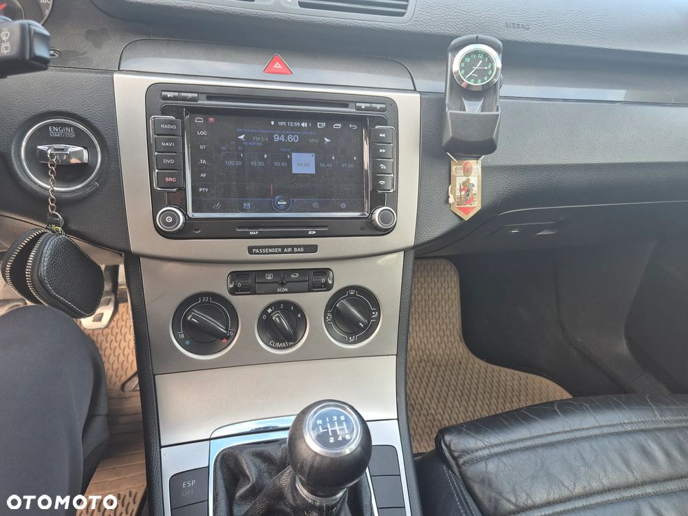 Volkswagen Passat 2.0 TDI Comfortline - 10