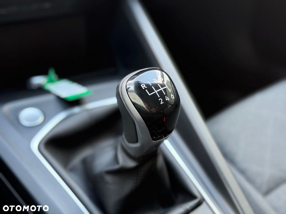 Volkswagen Golf VIII 1.5 TSI EVO Life - 29