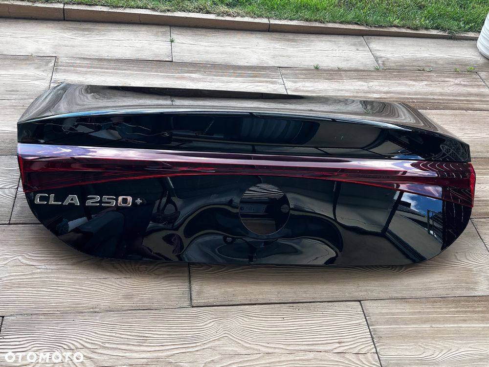 Mercedes CLA 250+ EQ klapa bagażnika - 1