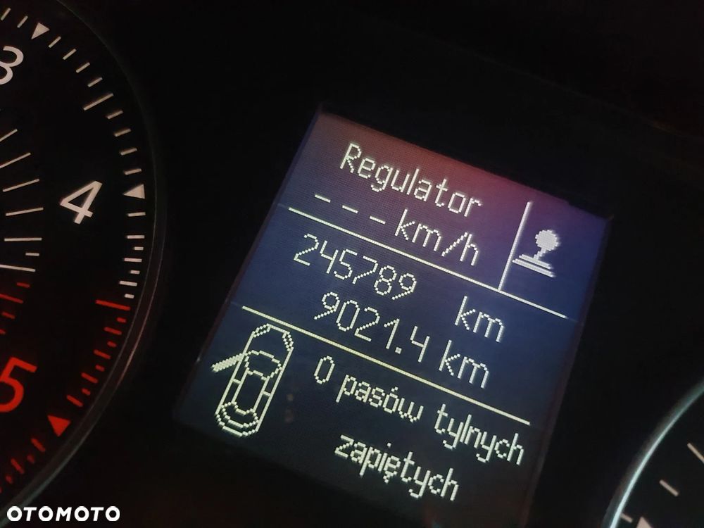 Renault Laguna ENERGY dCi 130 FAP Start & Stop Bose Edition - 9