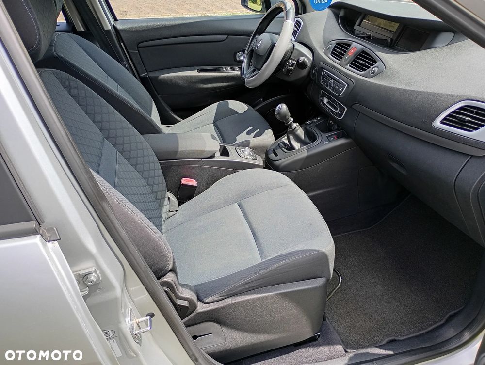 Renault Scenic 1.6 16V Expression - 7