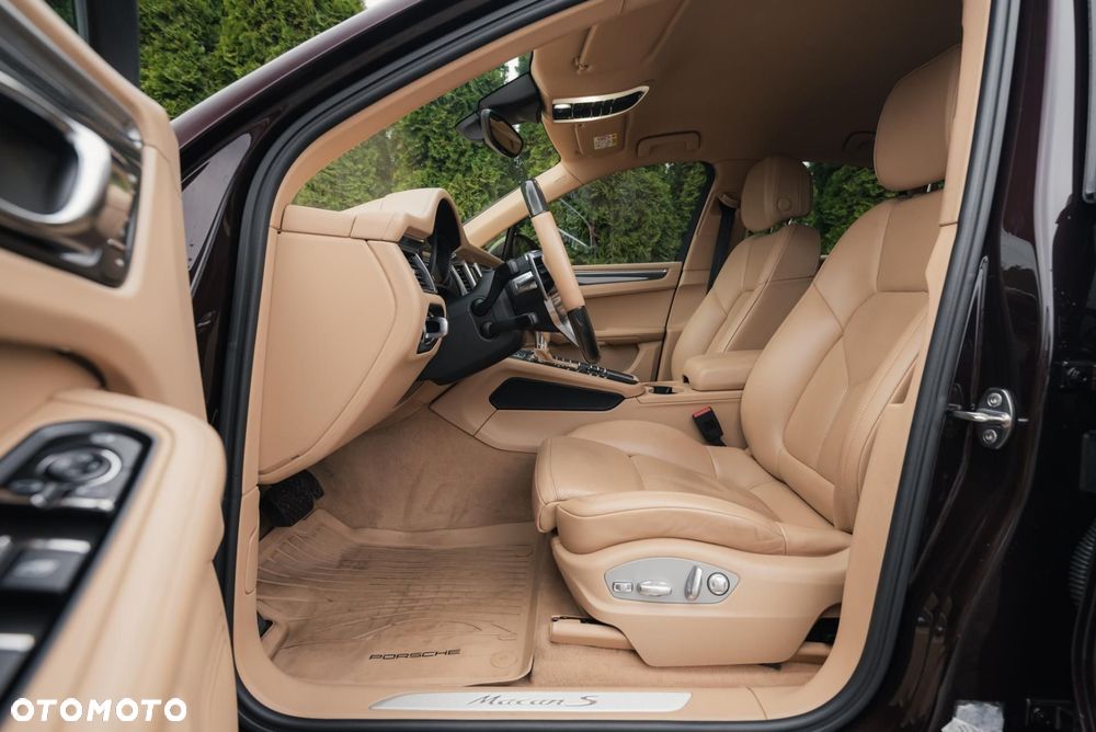 Porsche Macan - 13