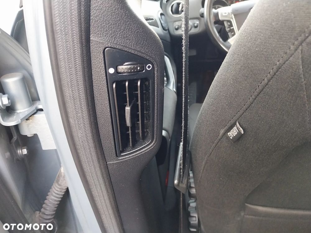 Ford Mondeo 2.0 TDCi Ghia - 22