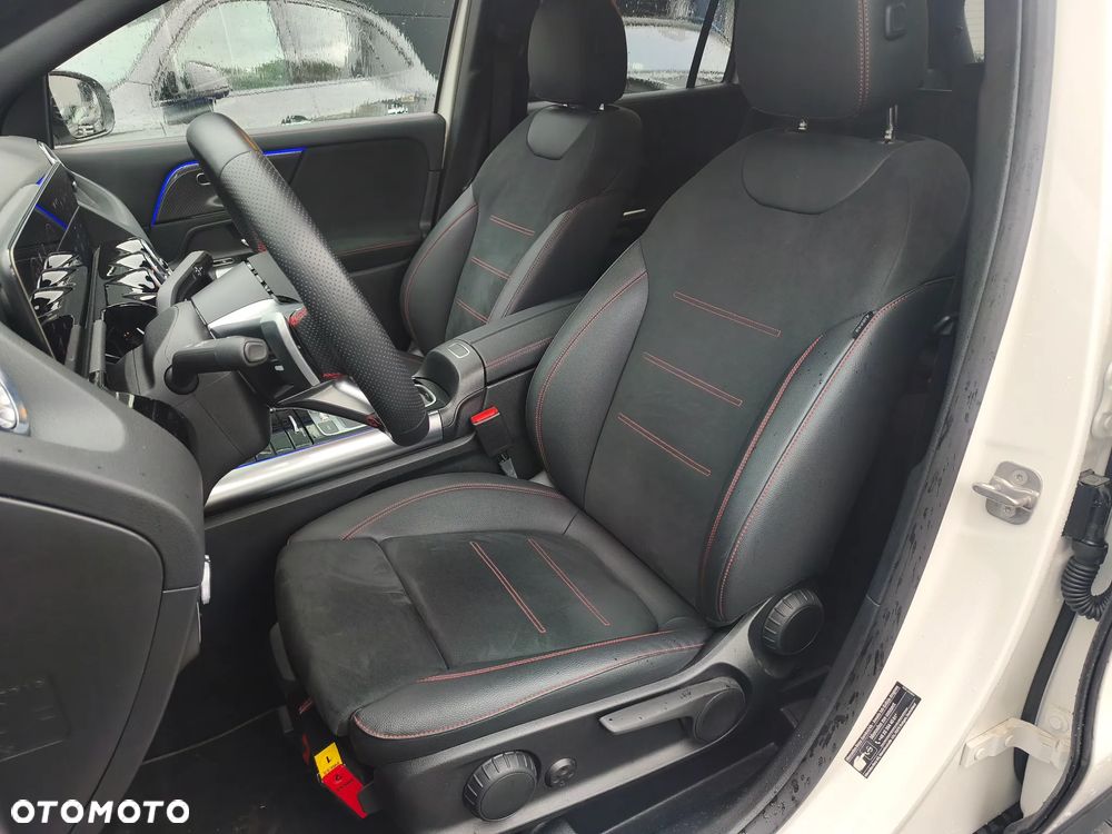Mercedes-Benz GLA 200 AMG Line - 5