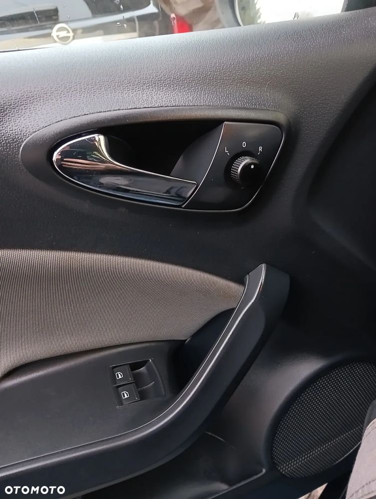 Seat Ibiza SC 1.4 16V Style - 28